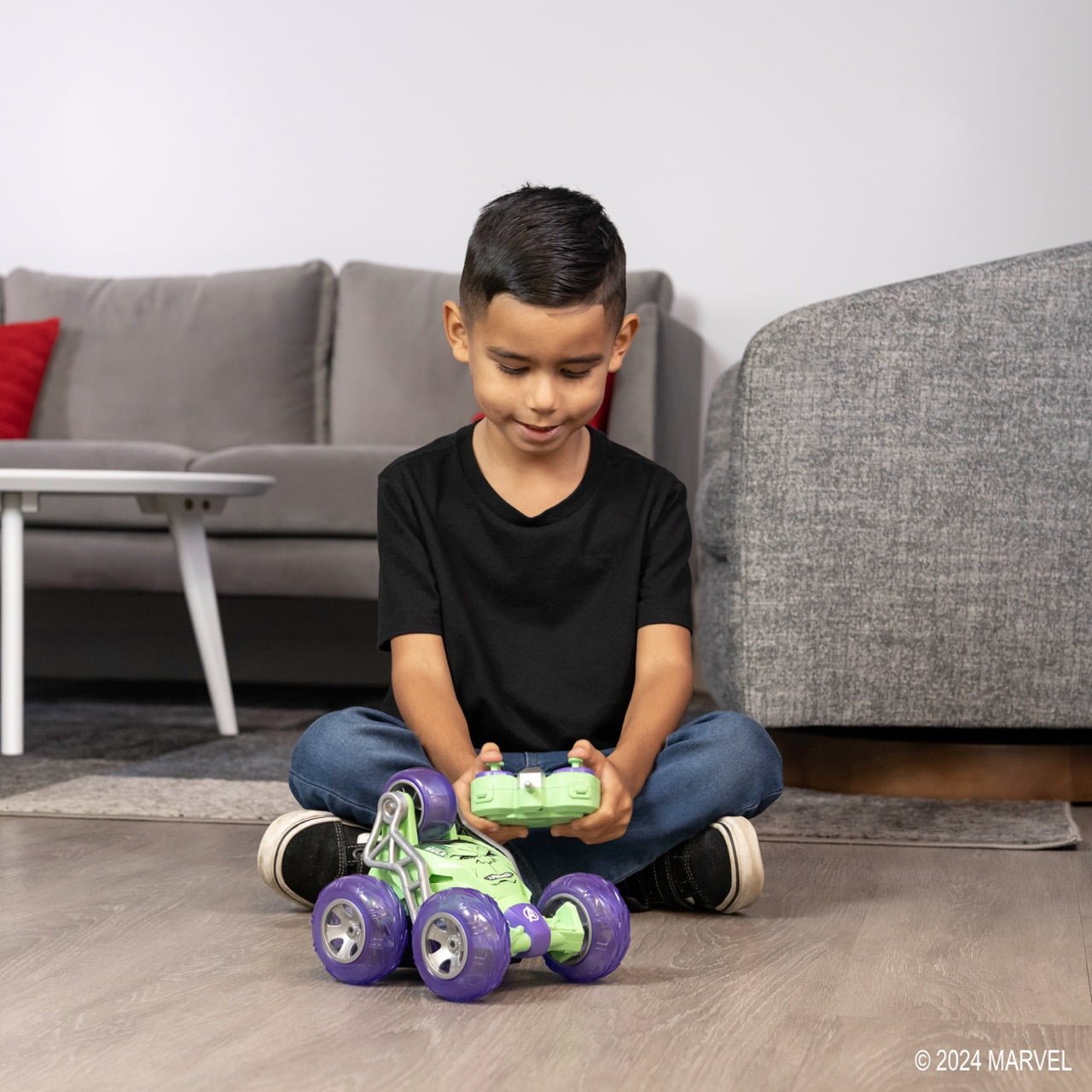 Jada Marvel Hulk Stunt RC Car with 5-Wheel Drift and Turbo USB