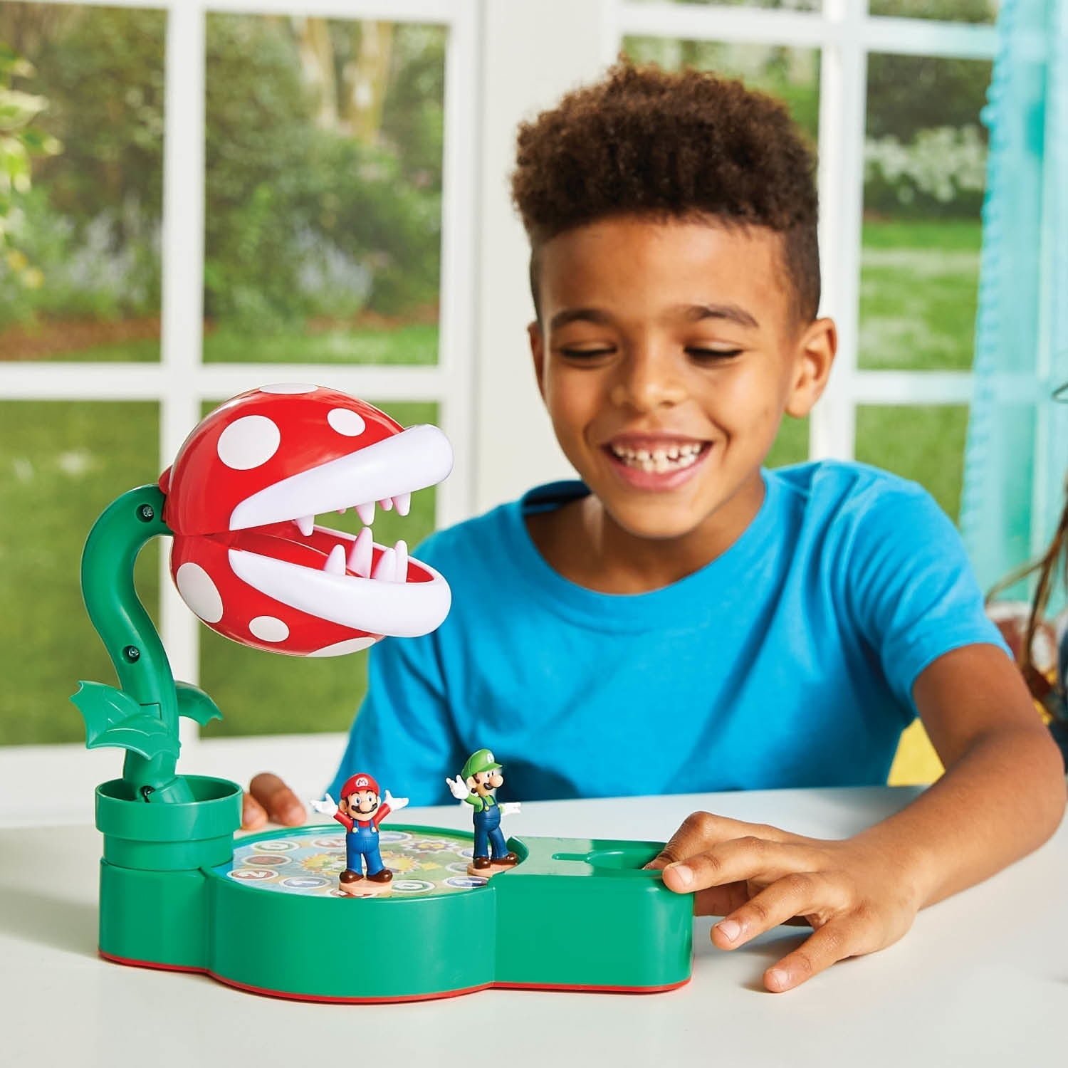 Epoch Games Super Mario Piranha Plant Escape! Tabletop Skill and Action Game with Collectible Super Mario Action Figures